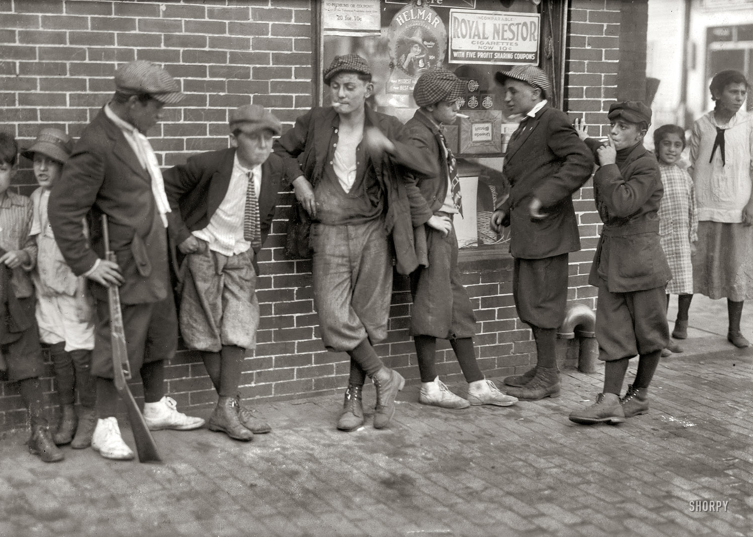 1916. Streetwise before modern times.